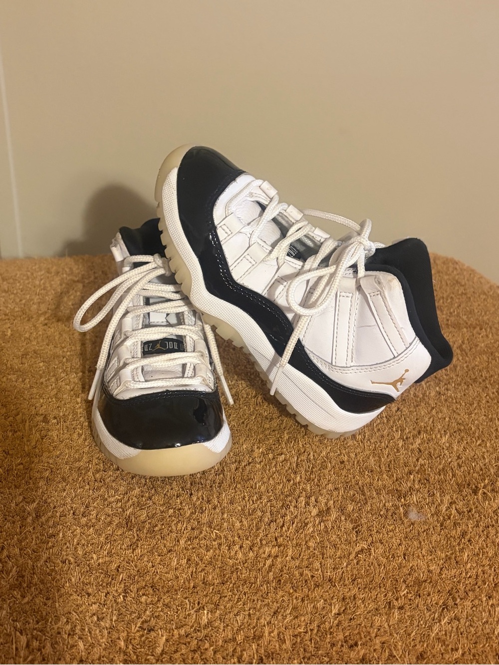 Jordan Kids White and Black High-Top Sneakers with Gold Jumpman - Picture 3 of 4